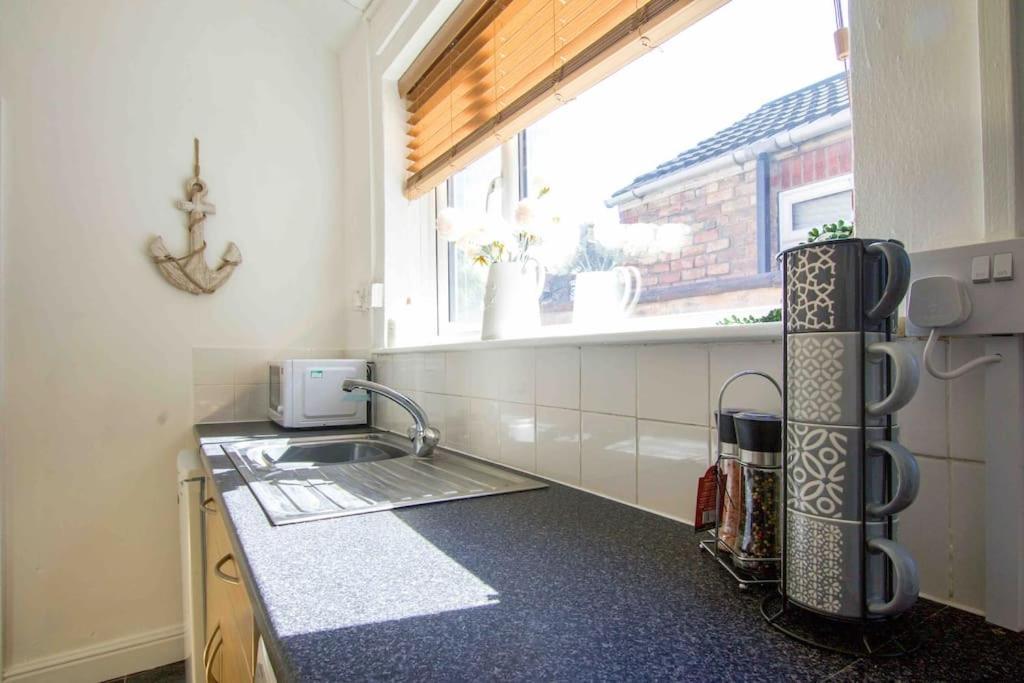 Beautiful 2 Bedroom House Close To The Seaside 클리소프스 외부 사진