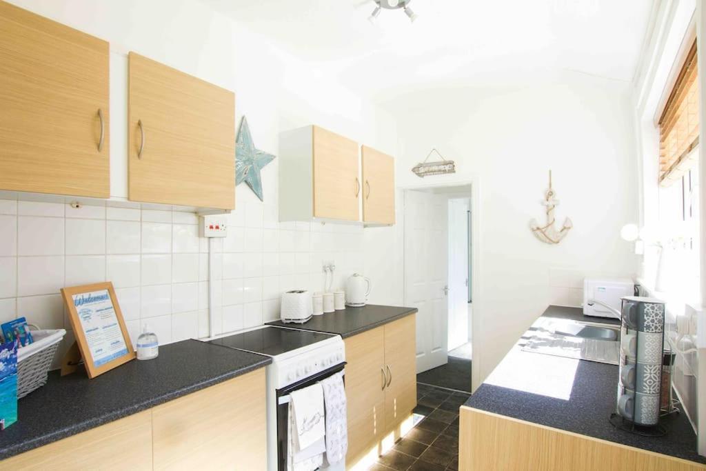 Beautiful 2 Bedroom House Close To The Seaside 클리소프스 외부 사진
